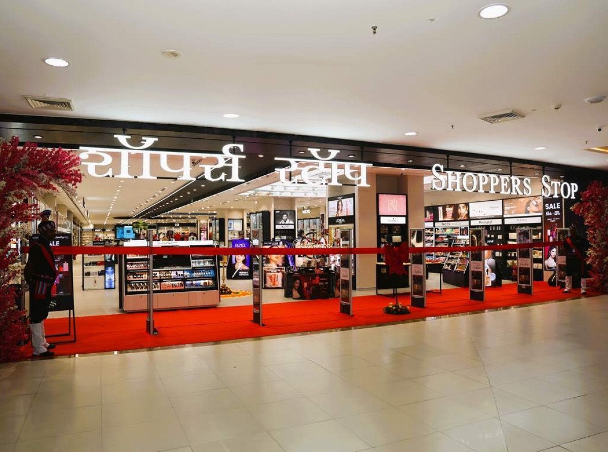 Shoppers Stop launches debut premium format store in Pune